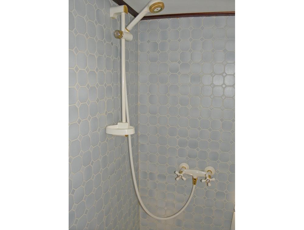 Aft cabin, Accommodation